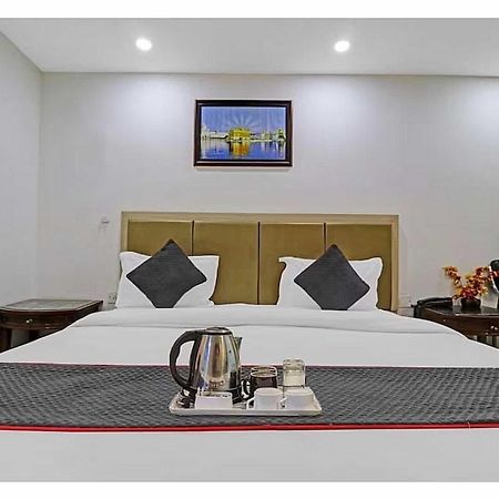 Super Hotel O Mahal Νέο Δελχί Εξωτερικό φωτογραφία