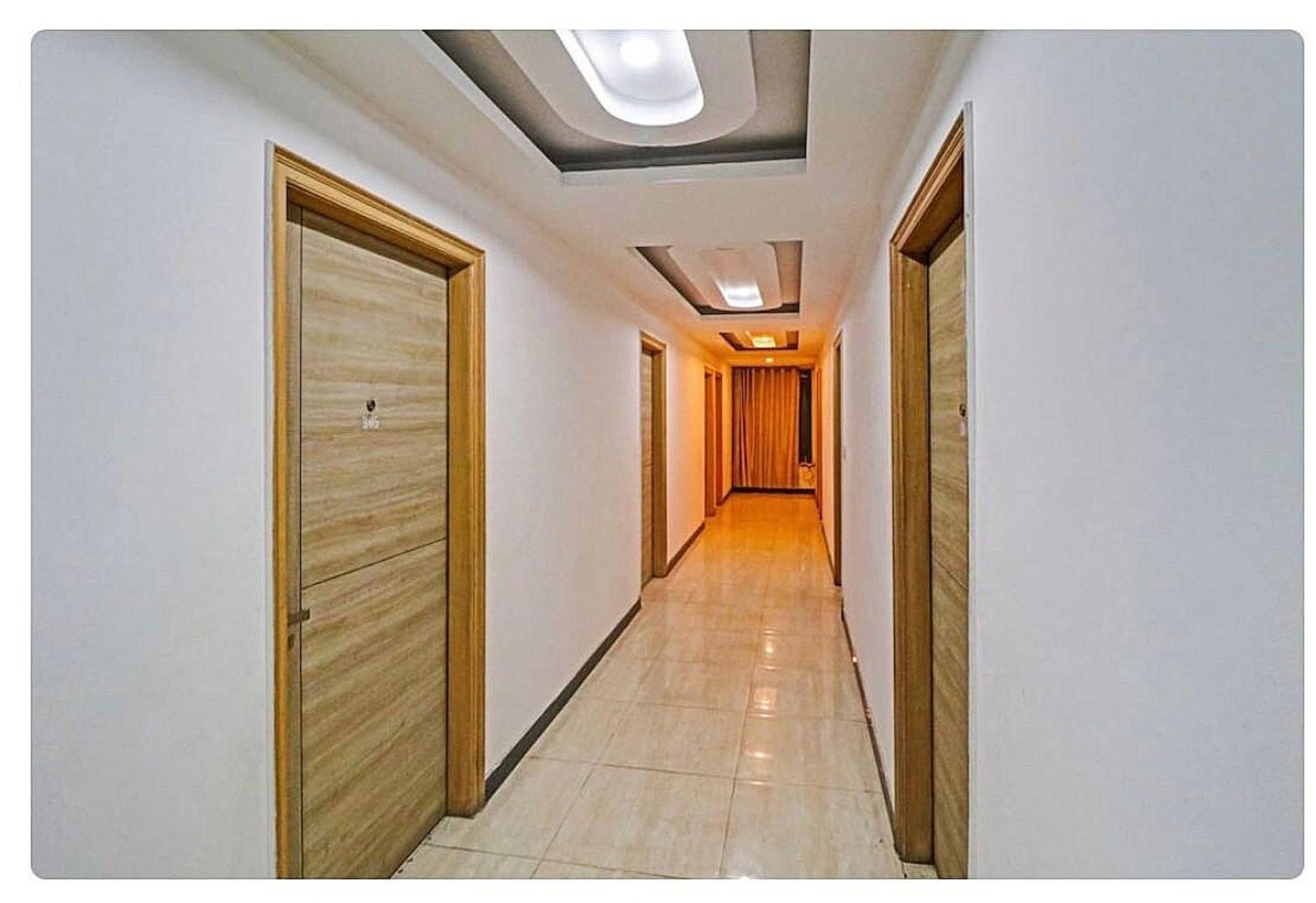 Super Hotel O Mahal Νέο Δελχί Εξωτερικό φωτογραφία