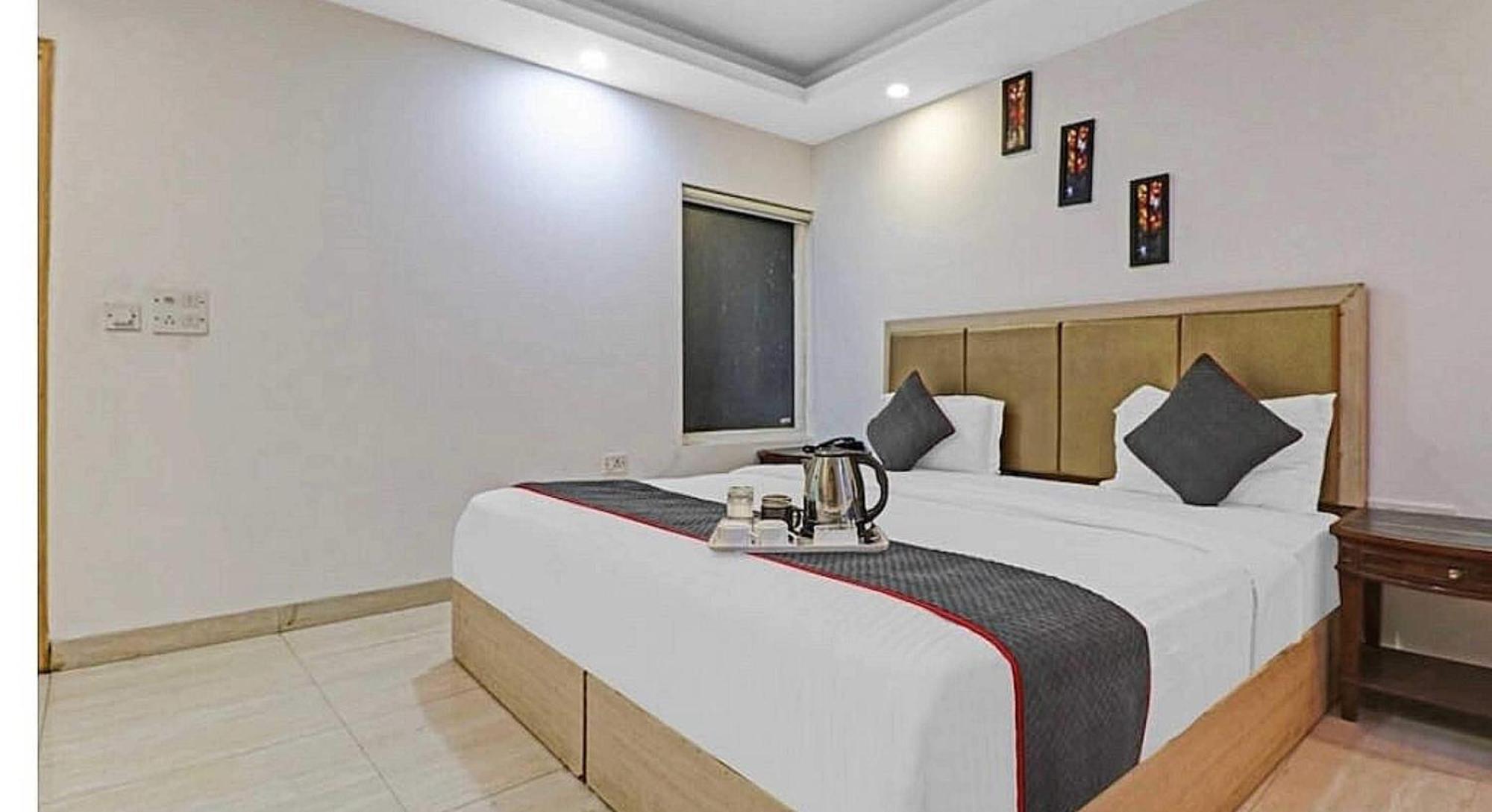 Super Hotel O Mahal Νέο Δελχί Εξωτερικό φωτογραφία