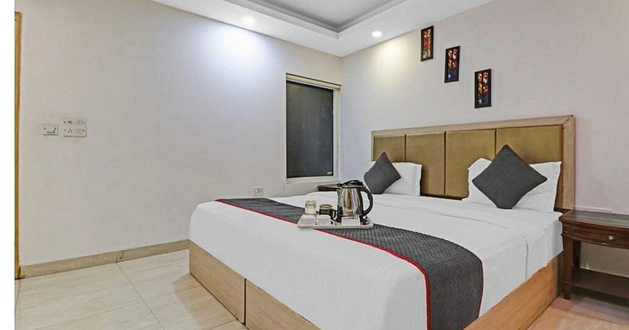 Super Hotel O Mahal Νέο Δελχί Εξωτερικό φωτογραφία
